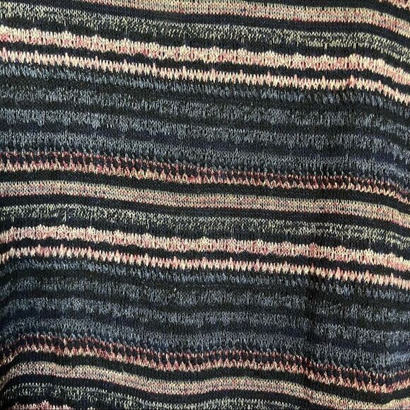 3 for $30! American eagle short sleeve knit top - Picture 8 of 10